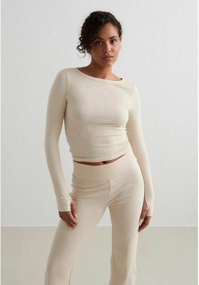 Кофта EASE RIBBED
