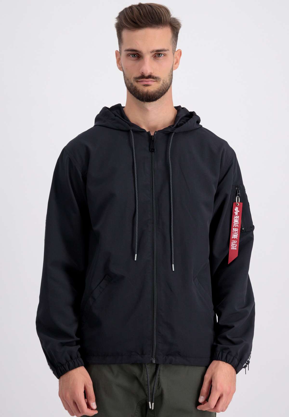 Ветровка UTILITY EXPEDITION WINDBREAKER