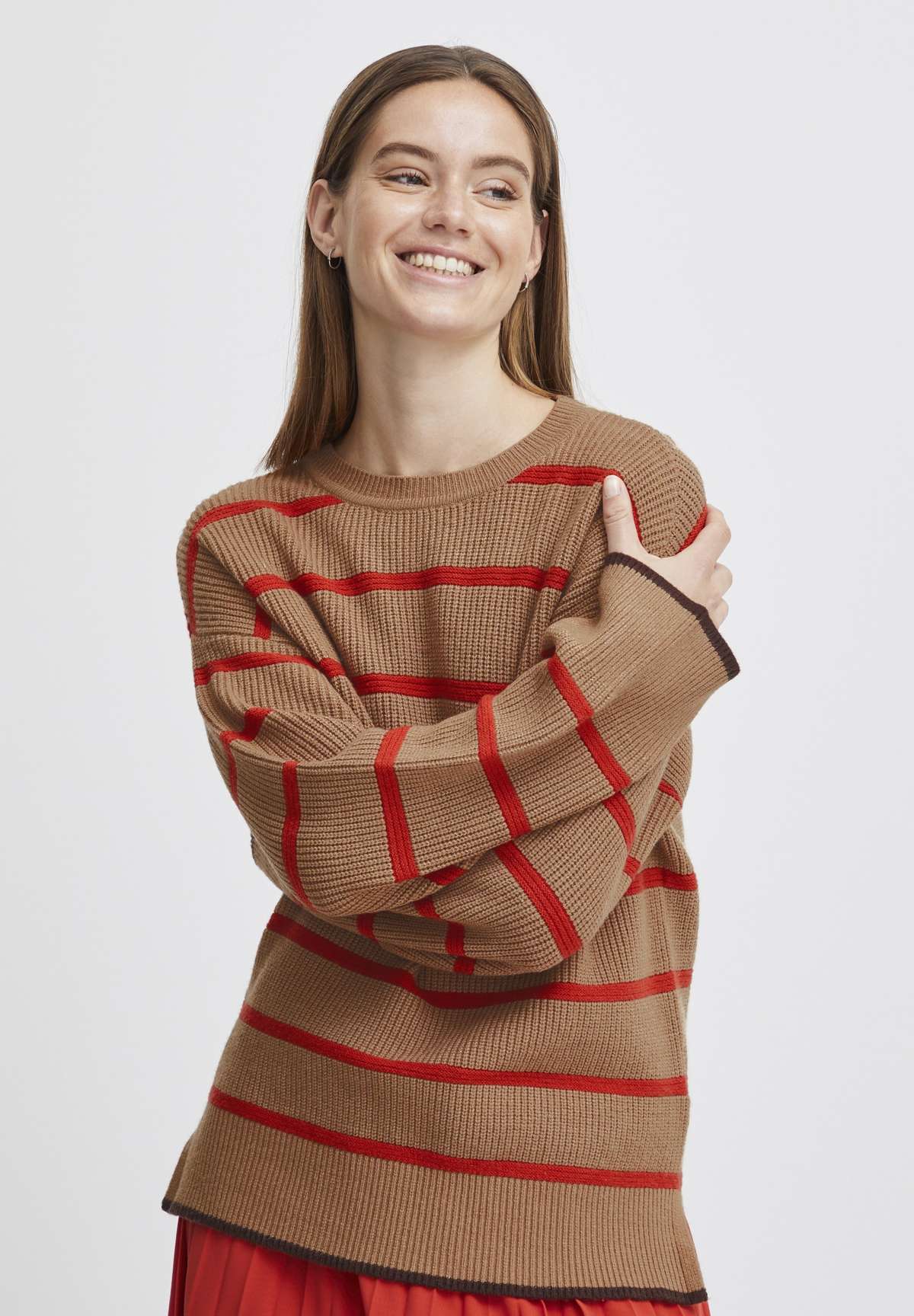 Пуловер BYMILO
