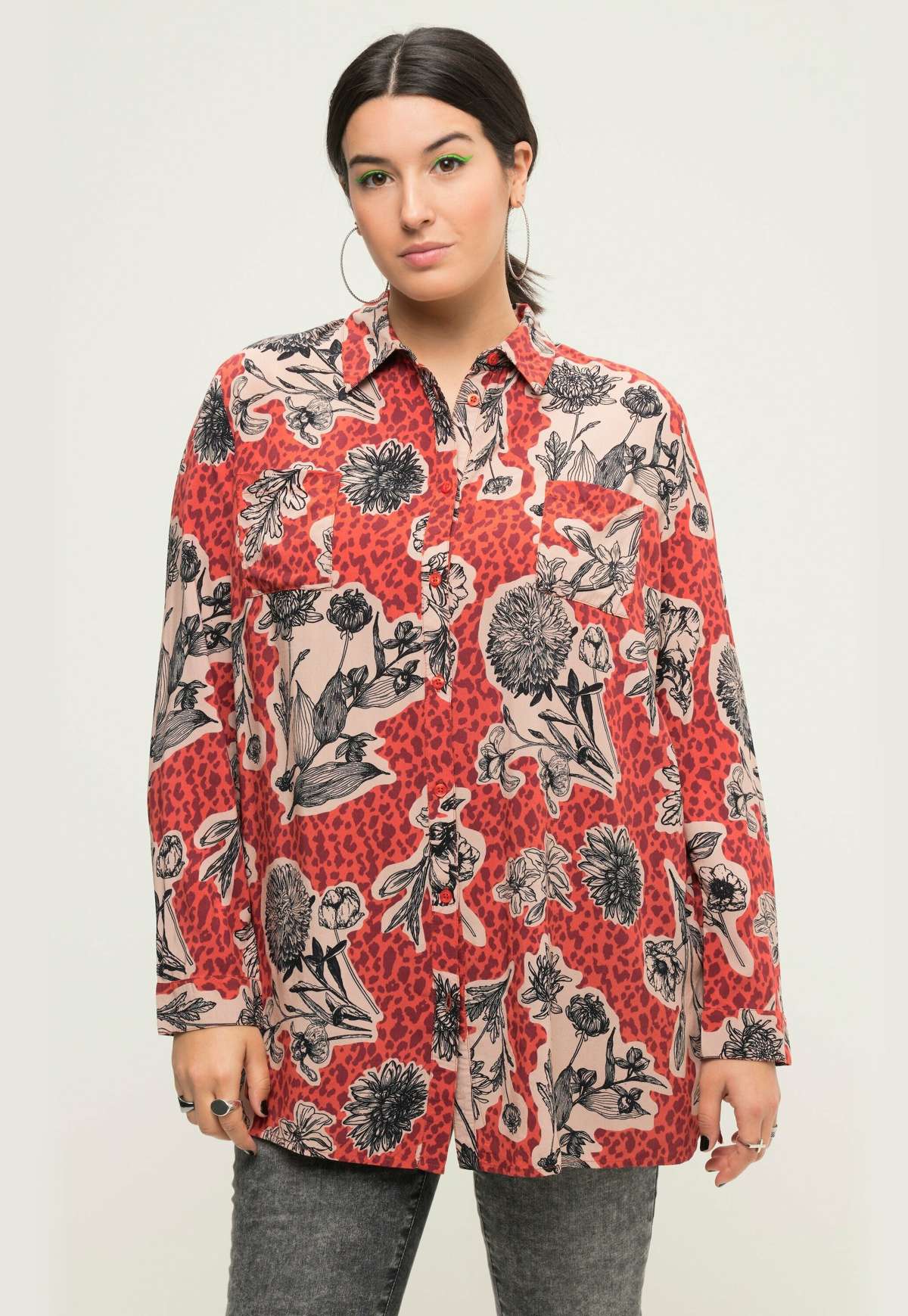 Блуза-рубашка BOXY SHAPE FLOWER-PRINT KRAGEN LANGARM