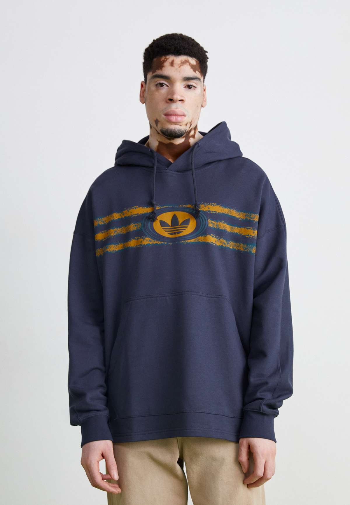 Кофта GRAPHIC HOODIE