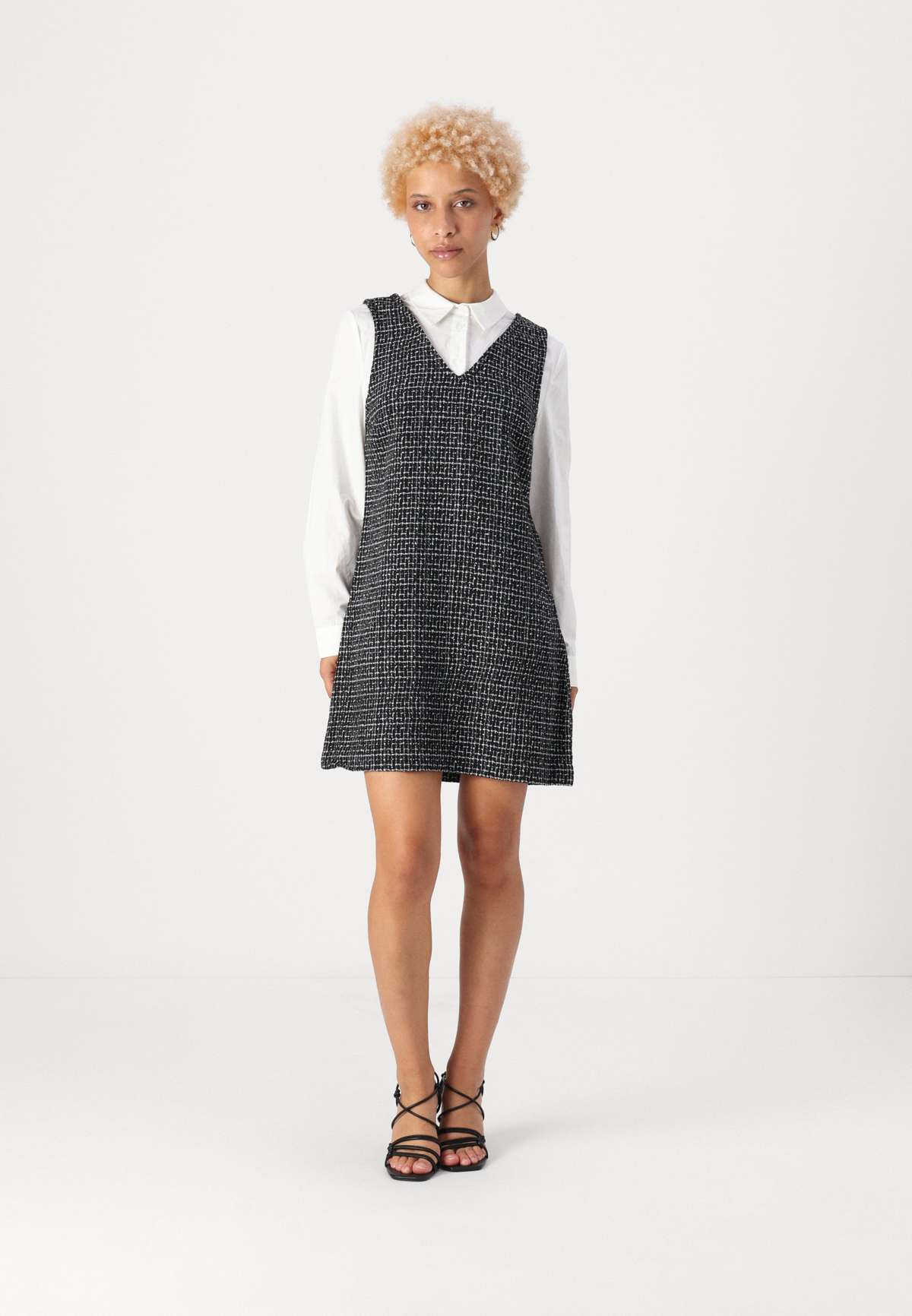 Платье-блузка ONLLODA BOUCLE DRESS