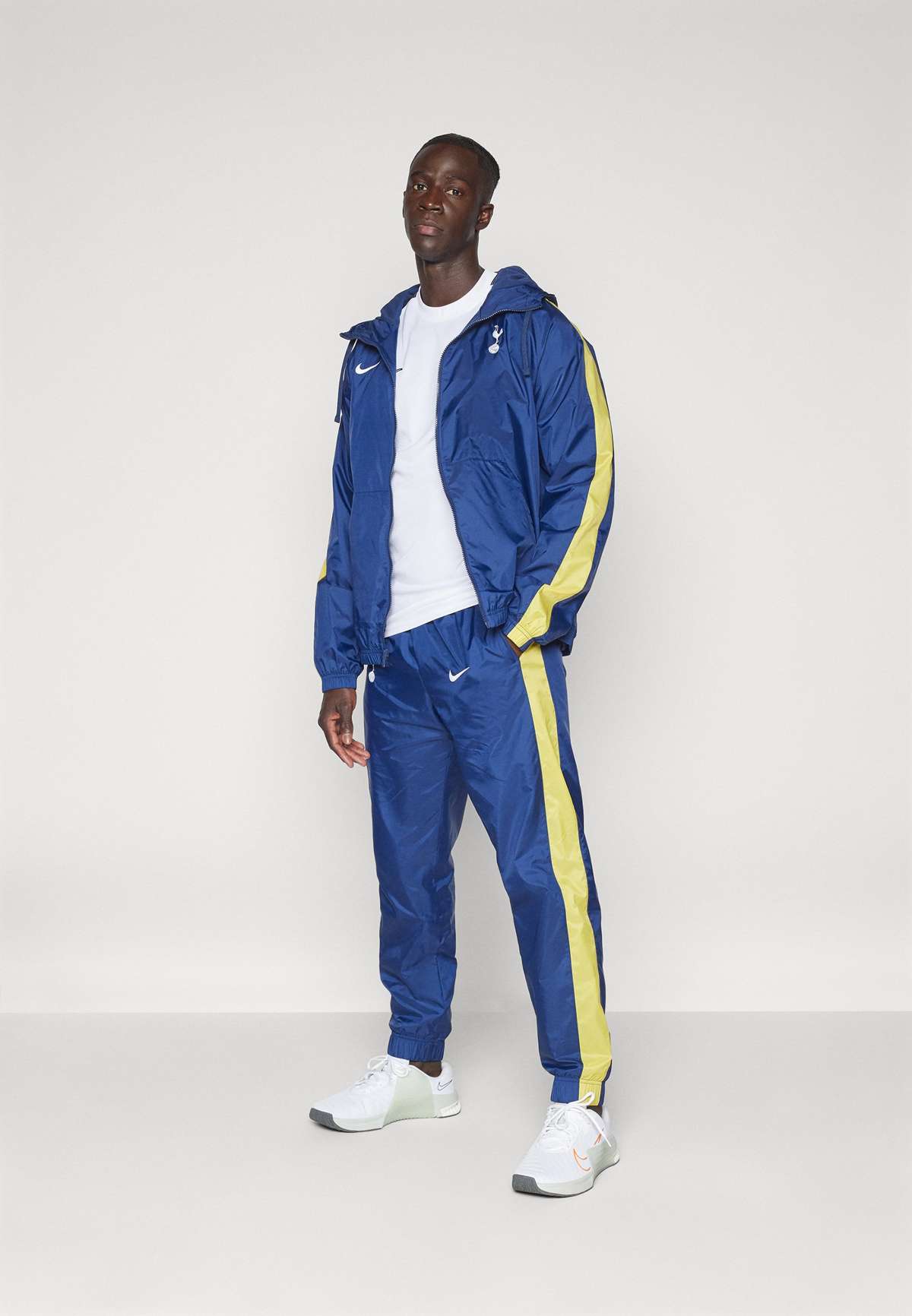 TOTTENHAM CE TRACK SUIT HD WOVEN - Vereinsmannschaften TOTTENHAM CE TRACK SUIT HD WOVEN