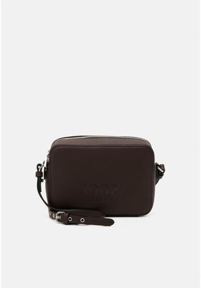 Сумка LETTERA CLOE SHOULDERBAG