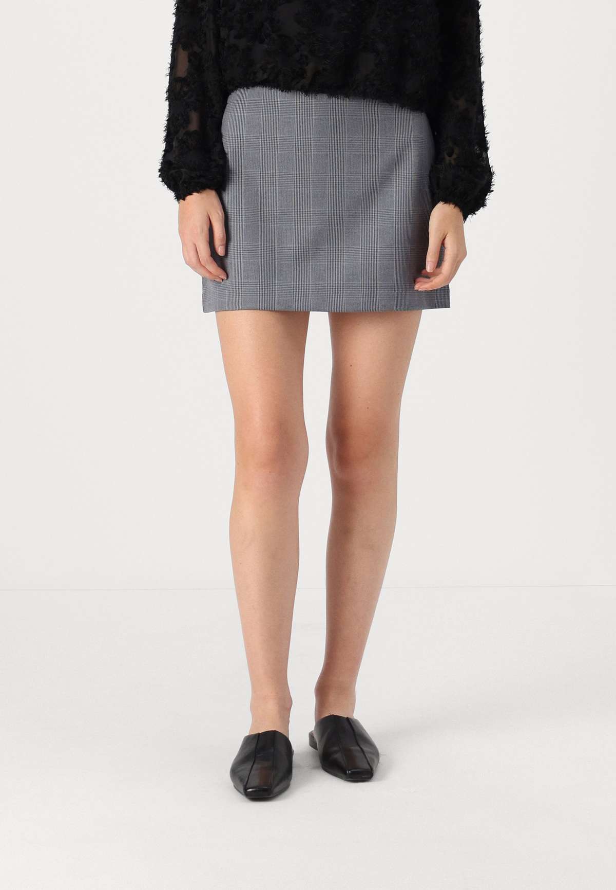 Шорты SCARLETT SKORT HOUNDSTOOTH