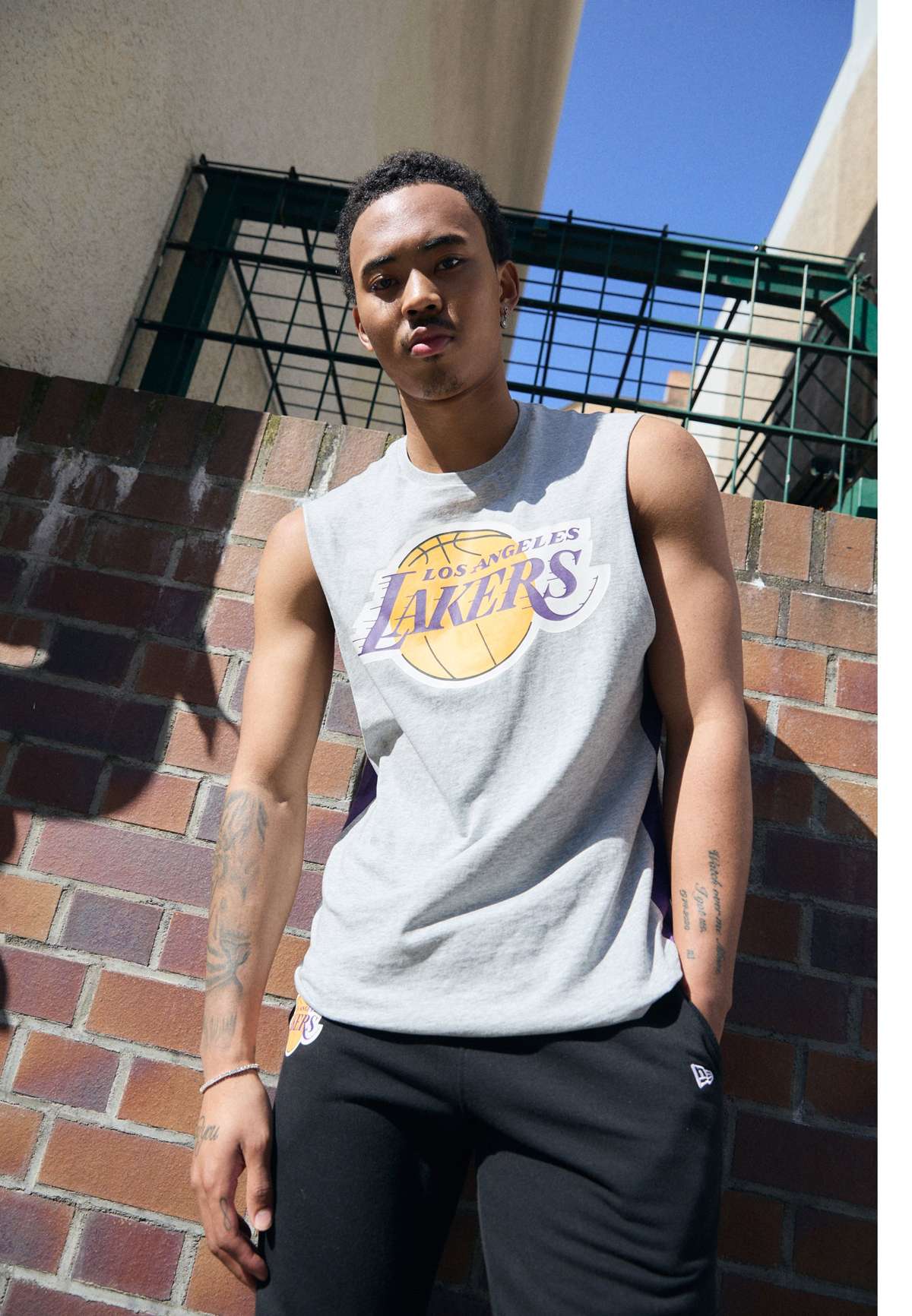 NBA LOS ANGELES LAKERS COLOR BLOCK TEE - Vereinsmannschaften NBA LOS ANGELES LAKERS COLOR BLOCK TEE