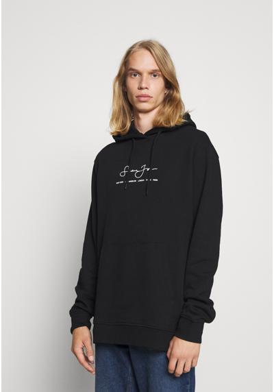 Кофта CLASSIC LOGO ESSENTIAL HOODIE