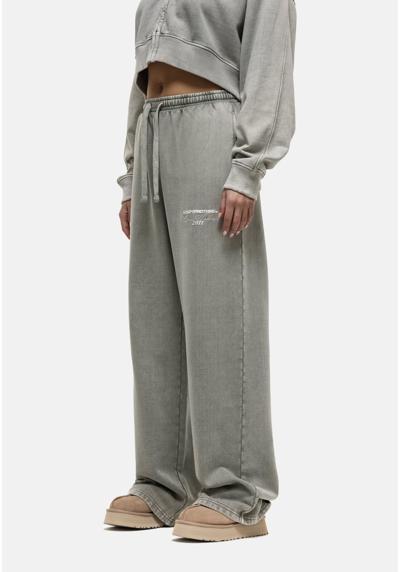 Брюки FOREVER FOREST FOG WIDE LEG JOGGERS