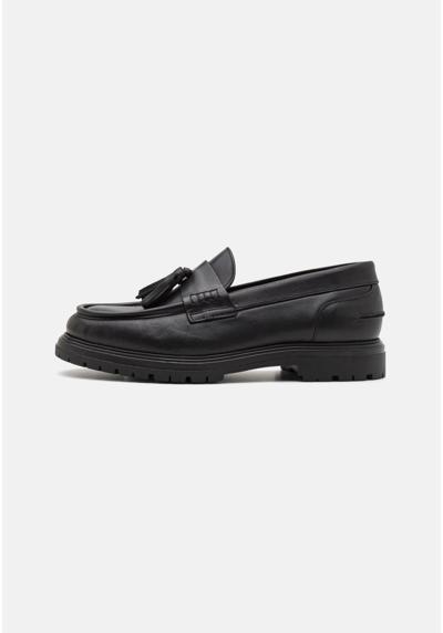 Ботинки THATCHER TASSEL LOAFER