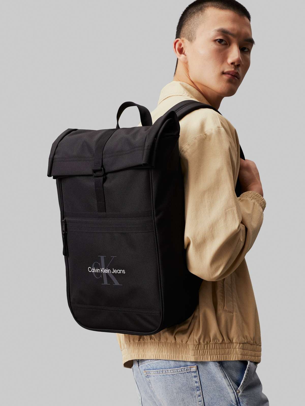 Рюкзак SPORT ESSENTIALS ROLLTOP UNISEX