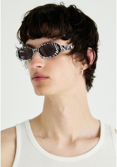 Солнцезащитные очки OUTTA LOVE UNISEX