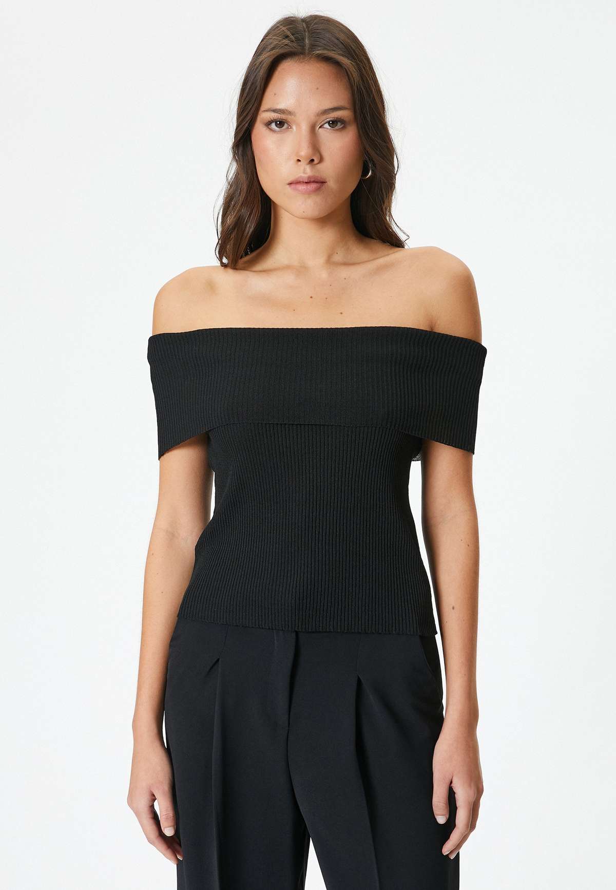 Футболка OFF SHOULDER