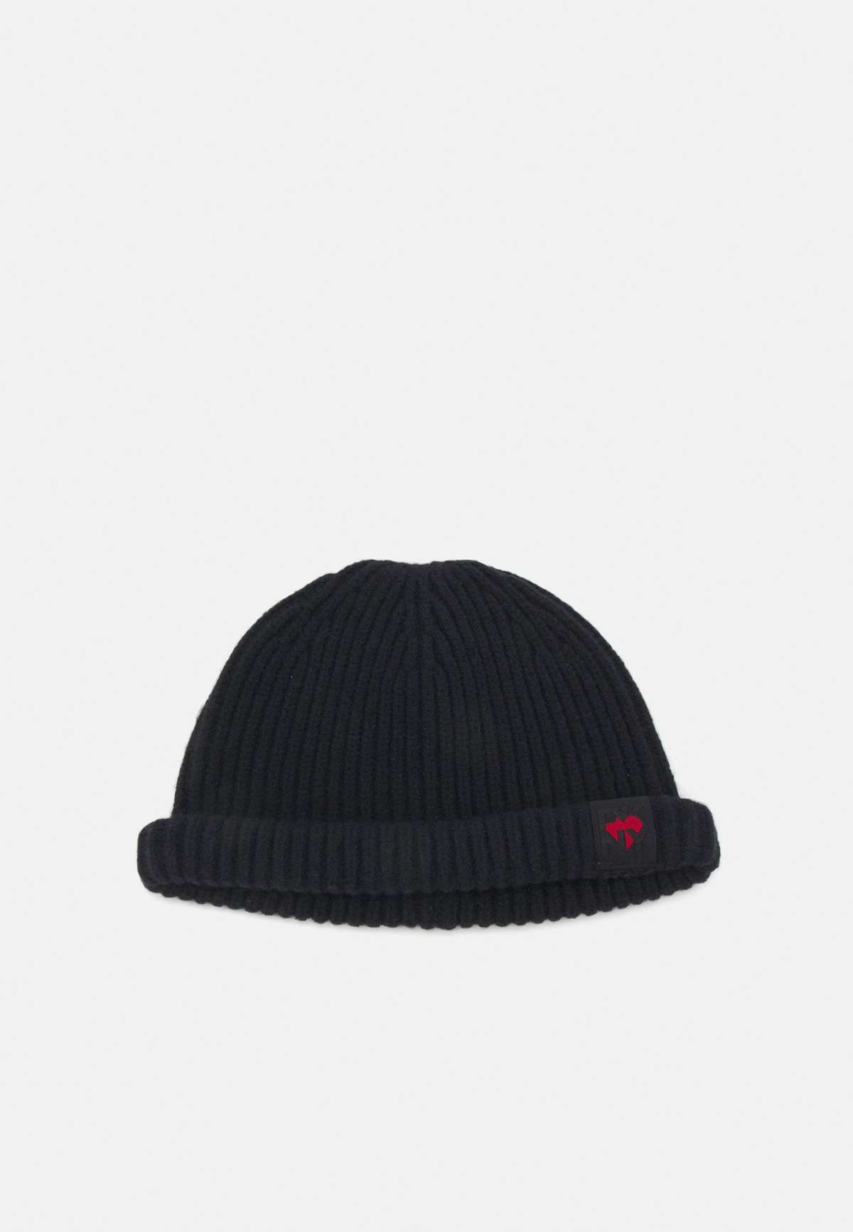 Шапка BEANIE SHORT