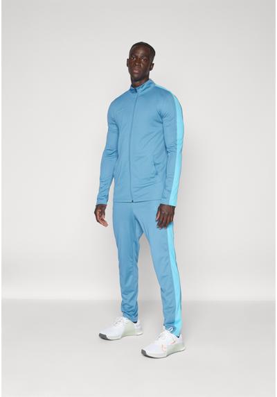 Спортивный костюм NIKE DF ACADEMY23 TRACKSUIT