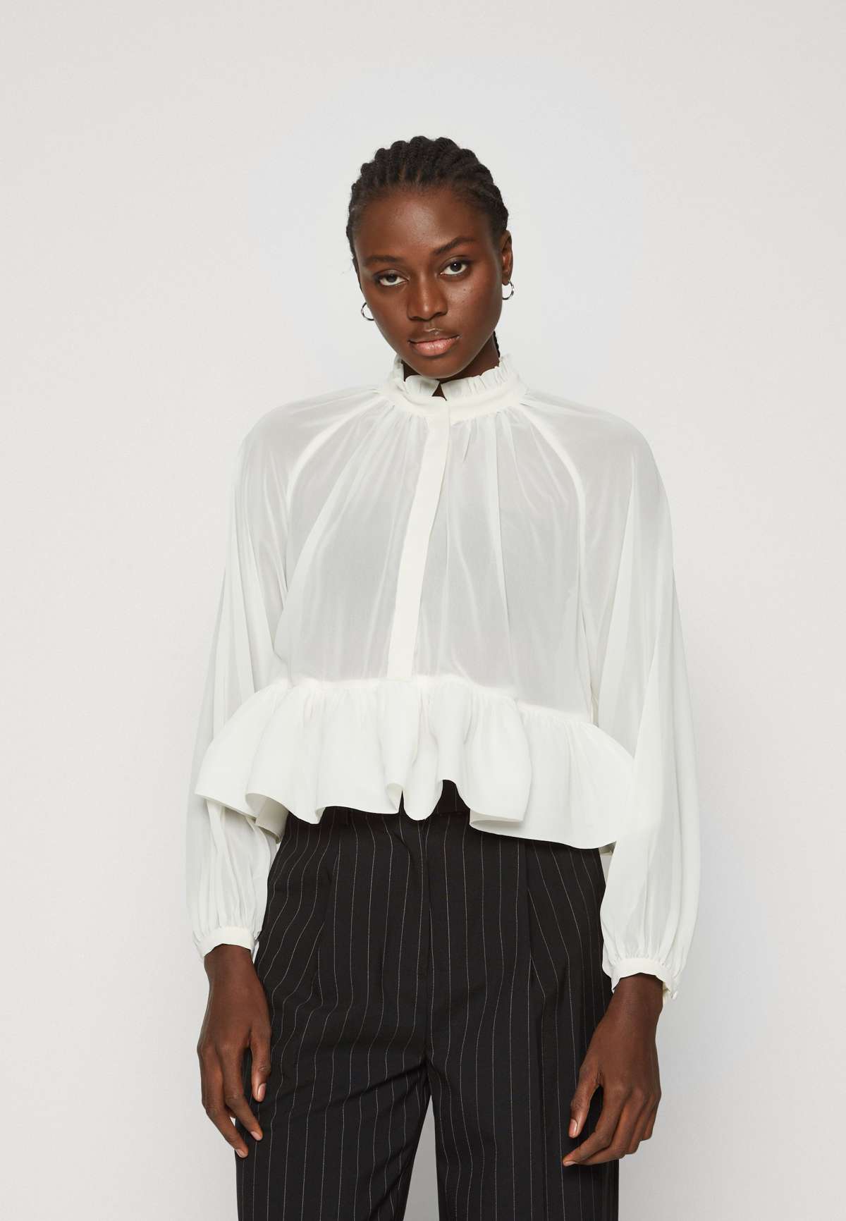 Блузка ALVA FRILL DETAILED CROPPED BLOUSE