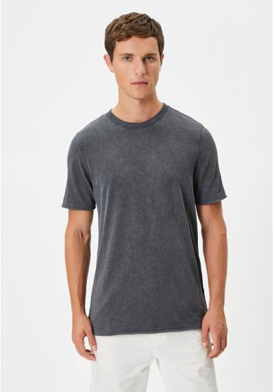 Футболка CREW NECK BASIC SHORT SLEEVE