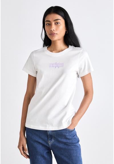 Футболка OUTLINED SLIM TEE