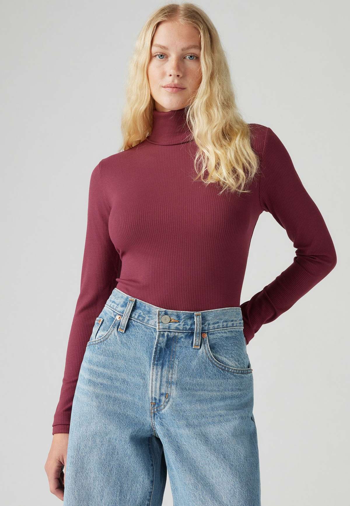 Кофта DREAMY TURTLENECK