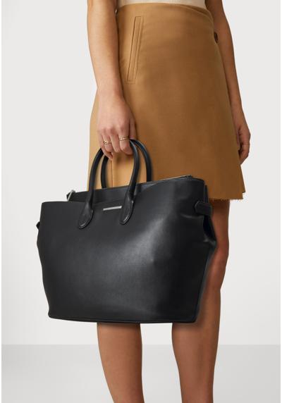 DAILY DRESSED TOTE - Shopping Bag DAILY DRESSED TOTE