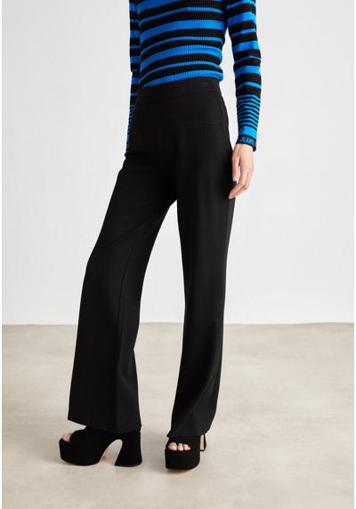 Брюки PULL ON FLARE PANT