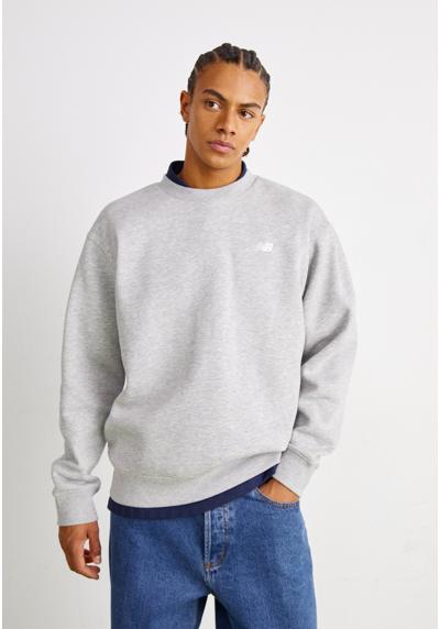 Кофта SPORT ESSENTIALS SMALL LOGO BRUSHED CREW