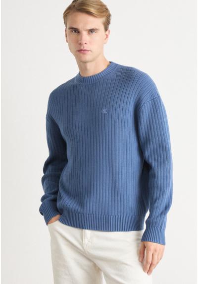 Пуловер LINEAR SWEATER