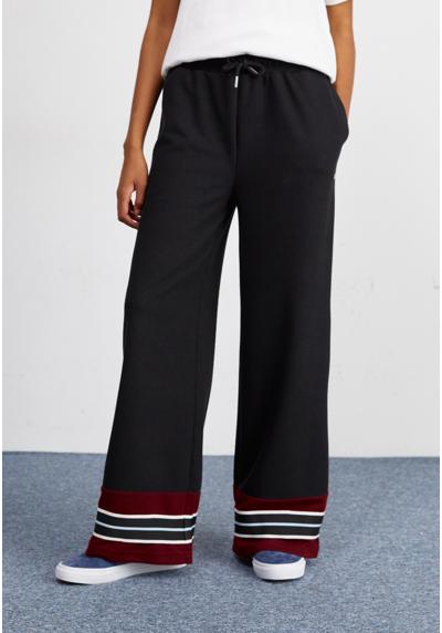 Брюки TRICIA TRACK PANT