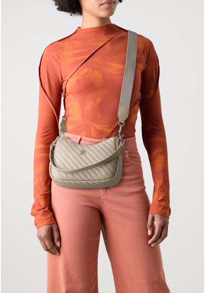 Сумка POPPY REFORM SHOULDER BAG